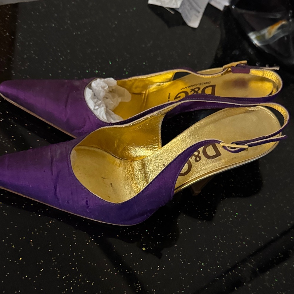 D&G Elegant Purple Slingback Heels with Gold Interior